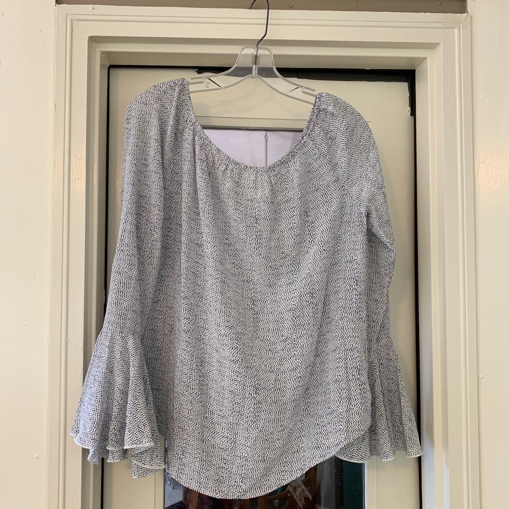 Stone Cold Fox Silk Top - Picture 3 of 9